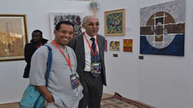 التشكيليان حكيم غيلان والحسين روال يمثلان المغرب بتونس