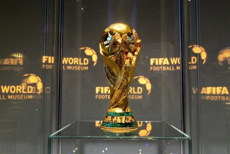 "الفيفا" يعلن غدا الدول المستضيفة لنسختي كأس العالم 2030 و2034
